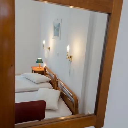 Bella Casa * Frínion