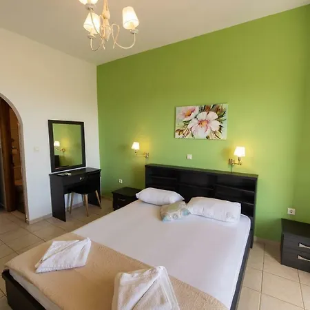 Bella Casa Studios شقة Frínion